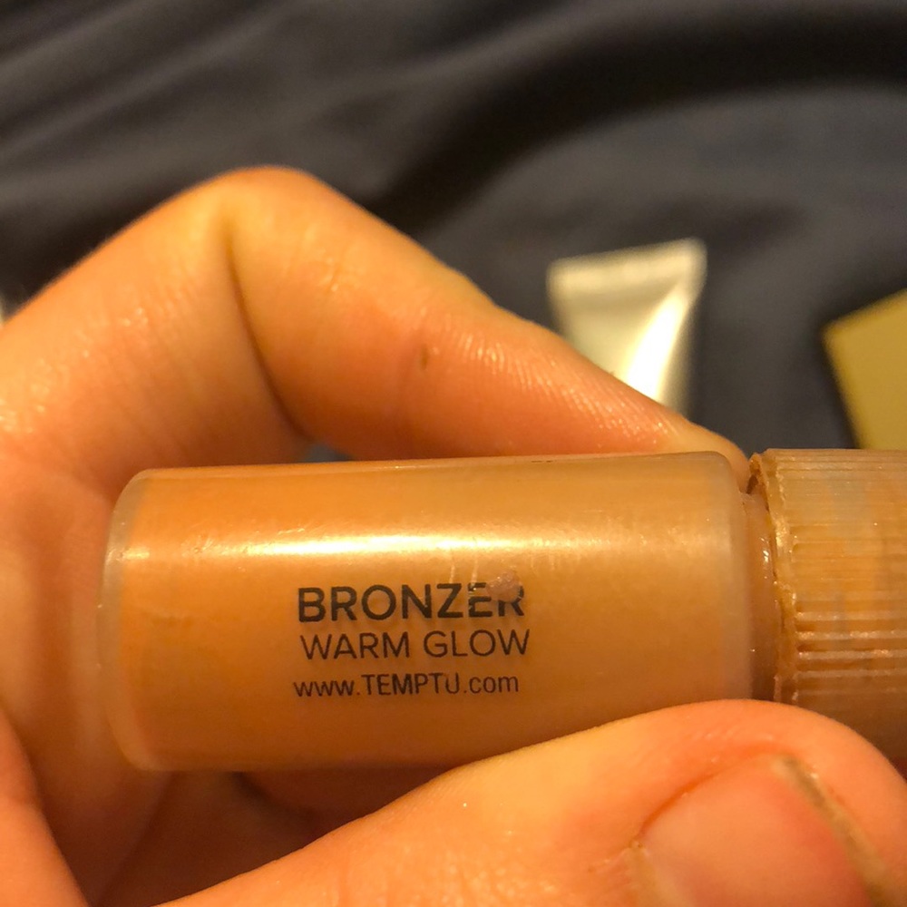 Makeup Bundle - Picture 6 of 8